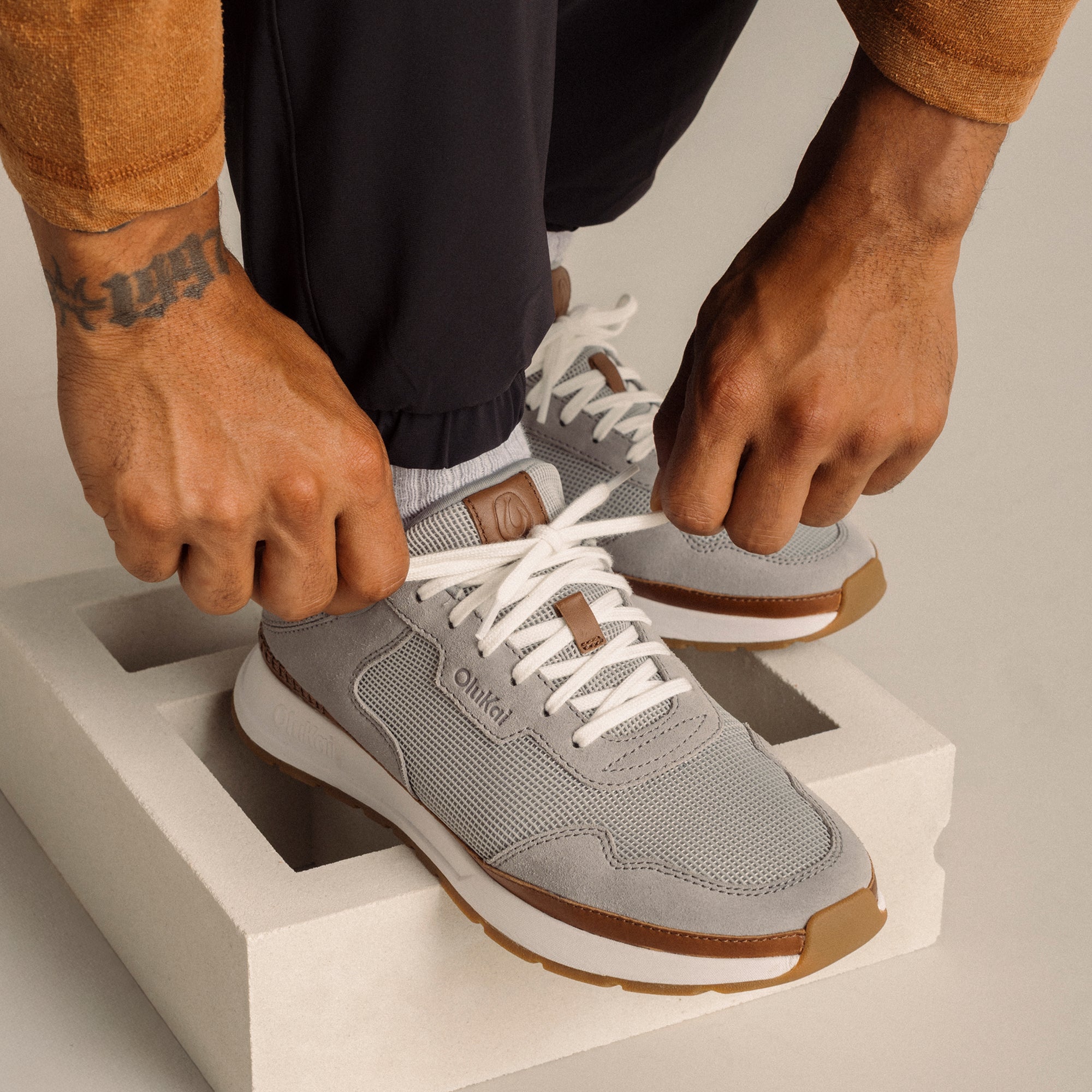 Koke - Light Grey / Poi - Image 2